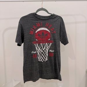 Grey Miami Heat t-shirt